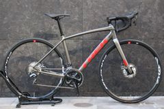 トレック TREK ドマーネ DOMANE AL3 GEN3 DISC 2023モデル 52サイズ シマノ 105 R7000 Mix アルミ ロードバイク 機械式DISC 【福岡店】