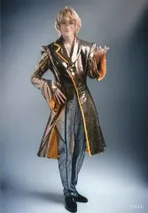 【中古】生写真(男性) 山川宗一郎(ナツキ・シノミヤ)/全身・レビューコーナー衣装・左手上げ・背景グレー・キャラクターショット/舞台「劇団シャイニング from うたの☆プリンスさまっ♪『ポラリス』」ブロマイドセットB