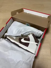 新品ナイキ ダンク ハイ ライト チョコレート 260