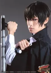 【中古】生写真(男性) 岸本勇太(雲雀恭弥)/キャラクターショット/Blu-ray＆DVD「『家庭教師ヒットマンREBORN!』the STAGE -vs VARIA partII-」Amazon特典ブロマイド