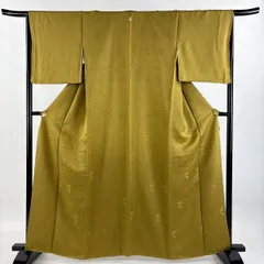 色無地 身丈161.5cm 裄丈66cm M 袷 七曜地菊花文様 地紋 黄土色 正絹 美品 秀品 一つ紋 【中古】