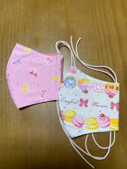 ハンドメイド幼児用マスク　2つ☆   ホワイトマカロン柄／ピンクリボン柄