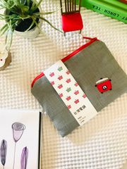 🍀【台湾雑貨】台湾柄ポーチ　大同電鍋模様刺繍
