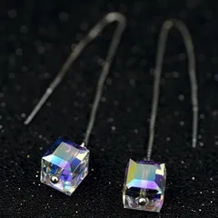 ピアス レディース スワロフスキー 小顔 キューブ 上品 職場 誕生日 記念日 クリスマス 母の日 テレワーク ランチ会 金属アレルギー対応