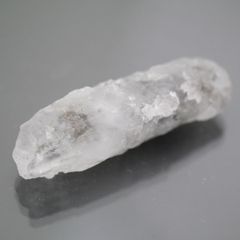 ヒマラヤ ガネーシュヒマール産 エレスチャル ポイント水晶 1点物  約22g 約5.5×1.8cm ヒマラヤ水晶 骸骨水晶 天然石・置き物