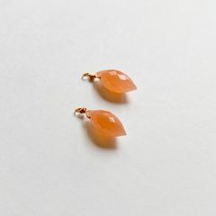 一粒ピアス・イヤリング ピーチムーンストーン(マーキス)