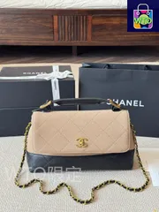 【今日WTO】Vintage Chanel ヴィンテージ シャネル 菱格柄 ショルダーバッグ 象徴的な菱格柄が特徴です-WTO輸入2-PK40