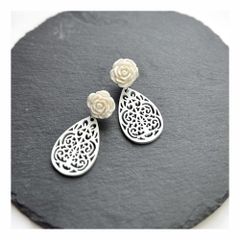 Item thumbnail for item 3f3f094b-4562-453f-b6b8-7478afd82fe2