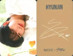 【中古】コレクションカード(男性) Stray Kids/Hyunjin(ヒョンジン)/裏面印刷サイン入り/「NACIFIC×Stray Kids」対象商品購入特典フォトカード