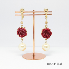 NO.13【1点物】シルキーパールと赤い薔薇のイヤリング