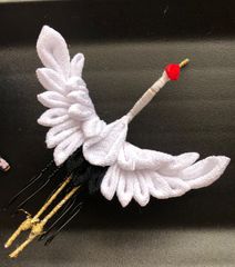 飛翔の鶴　つまみ細工かんざし