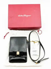 【美品】サルヴァトーレ フェラガモ ショルダーバッグ ヴァラリボン ブラック レザー