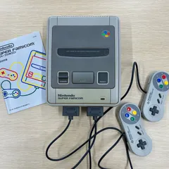 Nintendo スーパーファミコン　本体　コントローラー2個　ジャンク品