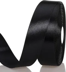 【在庫処分】サテンリボン 黒 幅25 mm 縦長100ヤード 約91メートル 大容量 ギフトラッピング用リボン ちょう結び 包装 贈り物 プレゼント用リボン 長い お徳用 花材 花束 装飾 クラフト DIY 手芸用アクセサリー ブラック