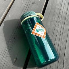 REI Co-op ウォーターボトル　Nalgene Sustain Graphic Wide-Mouth Water Bottle - 16 fl. oz.