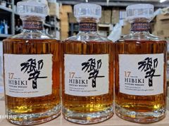 【ﾗﾍﾞﾙに黄ばみ有り】ｻﾝﾄﾘｰ ｳｲｽｷｰ　響 17年43ﾟ 700ml　6本(箱無し)ｾｯﾄ（終売商品・希少品）