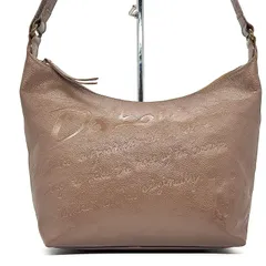 【大人の余裕を纏うレザー✨】　 Dakota ダコタ ショルダーバッグ ワンショルダーバッグ 型押しメッセージ 軽量 クロスボディ レディース　ブラウン