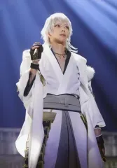 【中古】生写真(男性) 染谷俊之(鶴丸国永)/ライブフォト・膝上・右手刀担ぎ・キャラクターショット/舞台「『刀剣乱舞』維伝 朧の志士たち」舞台写真ブロマイド