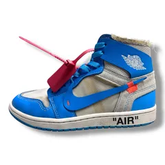 レアモデル　美品⭐︎NIKE CHICAGO限定！ウィンドランナー nike-dunk-high-varsity-maize-
