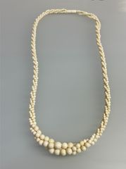 象牙調 ネックレス3本 象牙調 ネックレス 3連 - メルカリ