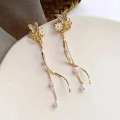デイジー　蝶々　チェーンピアス　ピアス