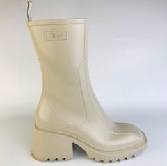 Chloe ベージュ ゴム レインブーツ - メルカリ