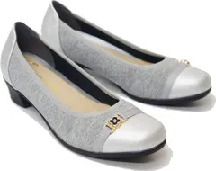 パンプス 痛くない ローヒール 歩きやすい クッション 太ヒール 黒 ブラック ラウンドトゥ コサージュ 3E 走れる sm1202 L（23.5～24.0cm） グレー