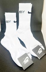 新品未使用　タグ付き　ナイキ　ステューシー　コラボ ソックス  白　2セット　NIKE stussy