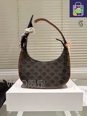 【今日特価】Celine Ava Triomphe × ～トリオンフ アームポーチ～ Lisa コラボ風-WTO輸入2