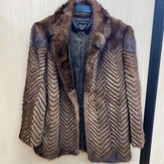 【✨高級毛皮✨】Logan　Fur　ファーコート　毛皮コート　リアルファー　ファージャケット　高級　本毛皮コート　おしゃれ　鮮やか　柔らか　アンティーク　ヴィンテージ　昭和 レトロ　ゴージャス　おしゃれ