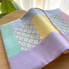 【再々販】刺し子ブックカバー　文庫本サイズ/パステルカラー/パッチワーク　プレゼント　カラフル　ハンドメイド　爽やか　読書