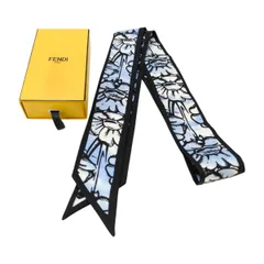 2025年最新】フェンディ スカーフの人気アイテム - メルカリ