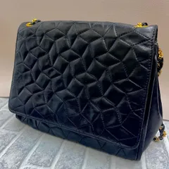 N 処分価格【ヴィンテージ】BALLY バリー キルティング チェーン ショルダー バッグ 黒 革 本革 合皮 高級感 お出かけ パーティー オケージョンコーデ