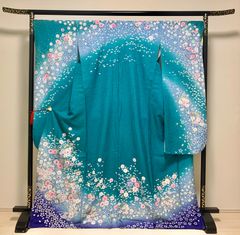 【正絹振袖・仕立上り品】 訳あり大特価！　⚠️振袖単品です