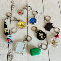 KH001✨フランス直輸入✨キーホルダー✨ 10個✨ まとめ  ヴィンテージ
