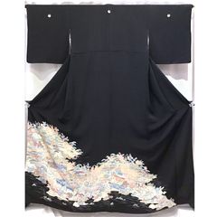 振袖 総手刺繍 古典柄雲取草花庭園 - メルカリ