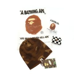 未使用 アベイシングエイプ 日本製 カモフラ シングルワッチビーニー ニットキャップ  茶系 A BATHING APE リストバンド ポーチ付き 迷彩 メンズ