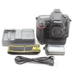 ＜美品＞ニコン Nikon D5 ボディ (XQD-Type)
