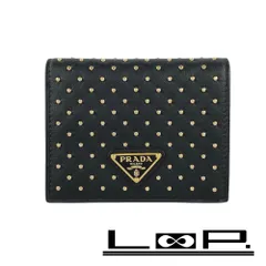 ロック風　プラダ　PRADA 二つ折り財布　スタッズ　シティカーフ　レザー 三越伊勢丹 | PRADA/プラダ_Women通販 | シティカーフタブ 財布