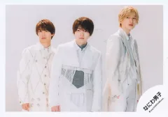 【中古】生写真(STARTO) なにわ男子/西畑大吾・道枝駿佑・藤原丈一郎/横型・膝上/「なにわ男子 LIVE TOUR 2024 ’+Alpha’」グッズオフショット/公式生写真