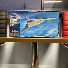 プラモデル　ウルトラセブン　ウルトラホーク１号　 ULTRA HAWK 001　1/144