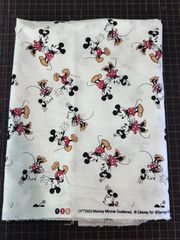 988 USA輸入生地シーチング　ディズニー　ミッキー&ミニー　幅約106-111cm×60cm