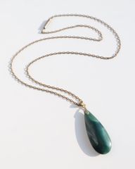 teardrop deep green stone motif vintage necklace ティアドロップ モチーフ グリーンカラー ストーン ヴィンテージ ネックレス