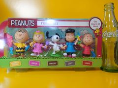 PEANUTS スヌーピー フィギュア ５種セット【未開封】