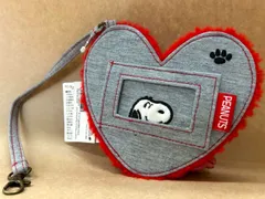 〈新品・送料込み〉２点のみです！　スヌーピー ハート パスケース