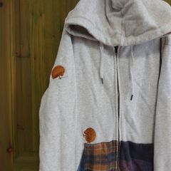 2点おまとめ　graniph グラニフ  ハリネズミ　はりねずみ 刺繍 ポケット　パッチワーク柄  ジップアップパーカー パーカー
