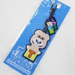 Stray Kids リービット リノ T 刺繍キーホルダー z32271