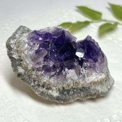 【E13485】 ウルグアイ産 アメシスト 天然石 鉱物 原石 パワーストーン 紫水晶 アメジスト