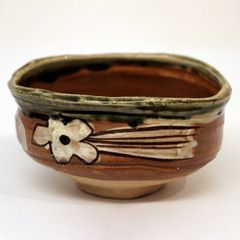 陶芸家　作家物　河井寛次郎　？　鉄釉　馬上杯　小杯 陶芸家 作家物 河井寛次郎 ？ 鉄釉 馬上杯 小杯 - メルカリ
