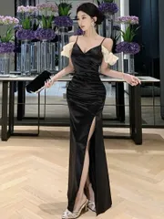 光沢サテンシンプルロングドレス?フリルショルダーが華やぐパーティーに